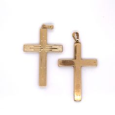 Vintage 10k yellow gold engraved cross . The cross weighs 1.09 grams of gold. Filigree Wedding Band, Engraved Cross, Old Rings, Family Rings, Dainty Pendant, Plain Bands, Family Jewellery, Family Set, Gold Engraving