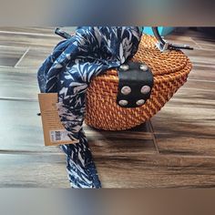 New With Tags Wicker Handbag Black Straw Bag With Detachable Strap For Vacation, Black Shoulder Bag With Detachable Strap For Vacation, Black Beach Bag With Detachable Strap, Rose Bag, Vintage Purse, Mini Purse, Mini Bags, Leather Tooling, Pink Leather