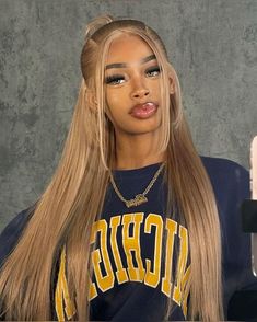 Honey Blonde Straight Wig Milk Tea Full Lace 13x4 13x6 - Etsy Ash Brown Blonde, Frontal Wig Hairstyles, Wig Blonde, Human Hair Wigs Blonde, Remy Hair Wigs, Honey Blonde Hair, Brown To Blonde, Hair Quality, Straight Human Hair