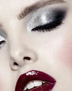 Fall Winter Makeup, Winter Makeup Looks, Vampy Makeup, Metallic Makeup, Metallic Eyes, Cool Makeup Looks, Pinterest Makeup