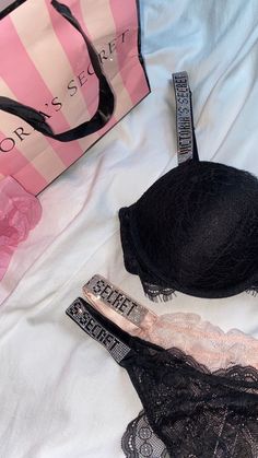 Victoria Secret Bra Outfit Glitter, Victorias Secret Bra Aesthetic, Victoria Secret Glitter Set, Victoria Secret Bra And Under Set Aesthetic, Victoria Secret Under Set Aesthetic, Victoria Secret Aesthetic Outfits, Victoria Secret Under Set, Victoria Secret Bra Outfit