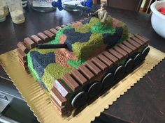 Army Man Birthday Cake, Camouflage Cake Ideas, Army Cakes For Boys, Army Man Cake, Army Cake Design, Army Cake Ideas, Military Birthday Cake, Military Birthday Party Ideas, Army Themed Cake