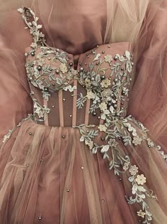 Sukienki Maksi, Prom Dress Tulle, Tulle Party Dress, Stunning Prom Dresses, Dress Tulle, Prom Dresses For Teens, Gowns Prom, Prom Dress Inspiration, Cute Prom Dresses