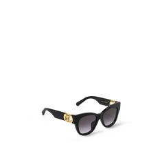 LOUIS VUITTON® - Lv Link Pm Cat Eye Sunglasses - Black Black Cat Eye Sunglasses, Model Features, Vintage Inspiration, Louis Vuitton Official, Luxury Sunglasses, Feminine Design, Vintage Glamour, Eye Shapes, Fashion Books