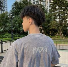 Asian Straight Haircut, Low Taper Haircut, Mens Haircuts Thick Hair, Low Taper Fade Haircut, Mens Haircuts Short Hair, Beard Haircut, Asian Haircut, Tapered Hair, Men Haircut Curly Hair