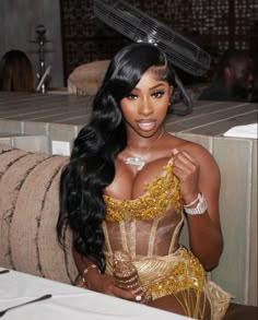 Blonde Hair Gold Dress, Prom Hairstyles For Black Women With Diamonds, Gold Dresses Birthday, Golden Birthday Black Women, Birthday Look Black Women, Gold Homecoming Dress Black Women, Bridal Reception Dresses, Extra Bedroom Ideas What To Do With, Gold Dress Black Woman