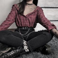 Colourful Grunge, E Girl Outfits, Grunge Outfit, Grunge Music, Music Genre, Alt Fashion, Goth Outfits