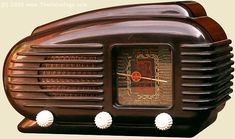 an old fashioned radio is shown on a white background