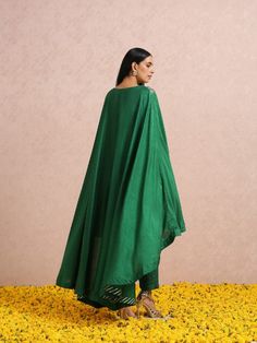 Trendroots offers the best deal for designer, Emerald Green Hand embroidered Silk Co-Ord Set (Set of 3) with the highest quality and affordable price. Green Silk Palazzo Set With Mirror Work, Designer Green Sequined Anarkali Set, Green Sequined Anarkali Set For Designer Wear, Designer Green Sequined Palazzo Set, Green Sequined Straight Kurta, Green Straight Kurta Set With Mirror Work, Festive Green Palazzo Set With Sequins, Festive Green Sequined Kurta, Festive Green Sequined Palazzo Set