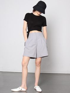 Sku CY-!59095 Material >50%Cotton , Spandex Style Empire , Wide Leg , Original Feature High-Waisted , Solid Occasion Casual , Simple , Original Creation Seasons Summer Type Shorts Color GRAY Size S,M Please consult the size chart we provide for this item's measurements to help you decide which size to buy.Please note: There may be 1-3cm differ due to manual measurement. INCH Waist Bottom Length S 28.35 17.72 M 29.92 18.11 Modern Bottoms With Built-in Shorts, Gray Bottoms With Built-in Shorts For Summer, Trendy Fitted Shorts With Pockets, High Waist Gray Elastane Bottoms, Modern Bottoms With Built-in Shorts For Spring, Fitted Shorts With Pockets And Short Inseam, Casual Summer Bottoms With Fitted Waist, High Waist Fitted Pants With Built-in Shorts, Fitted High-waist Pants With Built-in Shorts