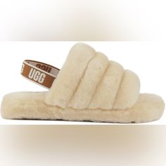 All Shoes In My Closet Are 100% Authentic!!!! If You Need More Photos Or Measurements Or Need Any Help.Please Reach Out!! I’m Always Happy To Help. Brand New In Box Sold Out Everywhere Brand: Ugg Size: 12 Toddler Girls Color: Natural (Cream/Brown) Msrp: $82.00 The Fluff Yeah Is As Good As It Sounds, Combining Slipper And Sandal Into A Cozy Statement Shoe. Featuring Soft Sheepskin With A Lightweight Platform To Keep Things Airy, This Standout Slide Pairs Perfectly With Midi Dresses Or Your Favori Ugg Slides Outfit, Teen Christmas Wishlist, Tan Uggs, Shoes Uggs, Girl Uggs, Fluff Yeah Slide, Ugg Slides, Slides Outfit, Ugg Store