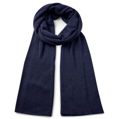 Made from recycled cotton, this navy blue men’s scarf makes for a stylish and sustainable addition to your closet. The soft cotton feels comfortable around your neck and traps heat to keep you warm during the cold season. Can be tied in many ways for countless style options. Designed in Denmark. Comes in recycled packaging. Tie A Necktie, Black Scarf, Blue Scarf, Cotton Scarf, Scarf Men, Mens Scarves, Scarf Pattern, Daily Look, Knit Scarf