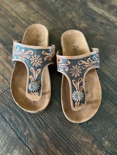 * Genuine leather * Run just a little small( if you wear a half size I would recommend sizing up) Tooled Leather Sandals, Tooled Leather, Tongs, Leather Tooling, Country Style, Flip Flop Sandals, Women's Shoes Sandals, Leather Sandals, Flip Flops