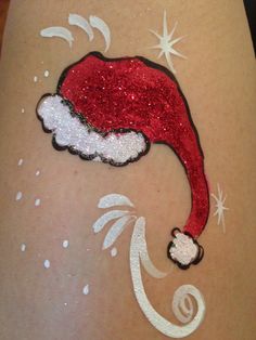 Santa Hat Face Paint, Face Painting For Christmas, Face Painting Ideas Christmas, Christmas Face Painting Easy, Santa Face Paint, Face Painting Tips, Arm Art