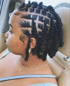 Retwist Ideas For Short Locs, Loc Knot Bob Short Locs, Retwist Hairstyles For Short Locs, Style For Short Locs For Women, Medium Loc Parts, Dreadlock Short Hairstyles, Style For Locs For Women, Short Locs Retwist Hairstyles, Different Locs Styles