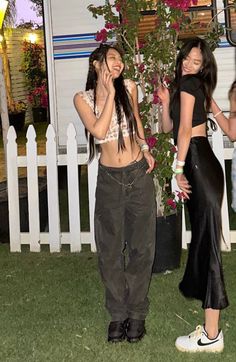 Jennie Without Makeup, Jennie At Coachella, Jennie Kim Style, Jennie Kim Outfits, Jennie Kim Fashion, Jennie Selca, Jennie Outfits, Jennie Style, Jennie Coachella