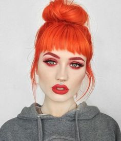 Orange Hair Color Ideas, Orange Hair Color, Orange Hair Dye, Edgy Hair Color, Cheveux Oranges, Hair Color Orange, Crazy Color, Hair Color Chocolate, Edgy Hair