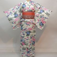 Yukata; This Japanese cotton kimono yukata features wave on a white background. Wear this beautiful robe on summer day or hang it as a display to admire daily. Item: Yukata Cotton Kimono / Obi belt is not included. No.ktm170 Size: US  M-L   /  Length  64 inch (163cm) , Width 26.7 inch (68cm). If you are 155cm - 167cm tall, This yukata would fit well, Condition: NEW. Please check the photos. Need a Obi Sash? Find it here: https://www.etsy.com/shop/KimonoFujiyamarock?ref=seller-platform-mcnav&sect White Yukata, Obi Sash, Kimono Obi, Cotton House, Kimono Japanese, Kimono Yukata, Obi Belt, Cotton Kimono, Japanese Cotton