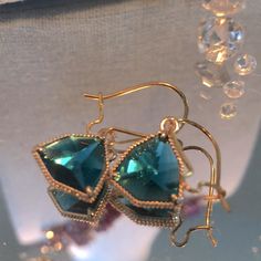 Gorgeous Green/Blue Austrian Crystal Drop Earrings Set On Gold Closures Hooks. Hand Made. 1.25 Inch Drop Crystal Drop Earrings, Crystal Drop, Austrian Crystal, Earrings Color, Earrings Set, Crystal Earrings, Earring Set, Tourmaline, Blue Green