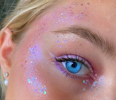 Glitter On Cheeks Makeup, Concert Face Glitter, Glitter Makeup Concert, Coldplay Eye Makeup, Colorful Sparkly Makeup, Taylor Swift Eye Makeup Speak Now, Glitter Makeup Taylor Swift, Mermaid Makeup Inspiration, Glitter Makeup Purple