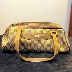 Vintage Gucci Bag, Great Condition! Vintage Gucci Bag, Gucci Vintage Bag, Bags Vintage, Gucci Bags, Mini Bags, Vintage Gucci, Gucci Bag, Mini Bag, Bag Lady