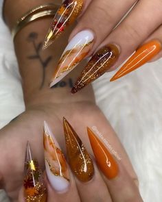 Fall Encapsulated Nails, Fall Stilleto Nails, Novemember Nails, Fall Sets Nails, Acrylic Nails Stiletto, Stilleto Nails Designs, Fall Gel Nails, Stiletto Nails Designs, Fall Acrylic Nails