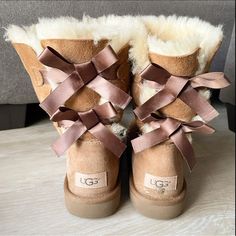 These Are In Excellent Condition. They Were Only Worn Twice. Authentic Ugg Boots In The Chestnut Color. Ugg Chestnut, Brown Uggs, Cute Uggs, Uggs Boots, Chestnut Uggs, Girly Outfit, Shoes Ugg, Bailey Bow, Chestnut Color