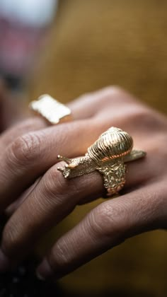 Wearable Sculpture Jewelry, Snail Jewellery, Snail Ring, Frog Ring, Jewels Rings, Whimsical Fashion, Funky Jewelry