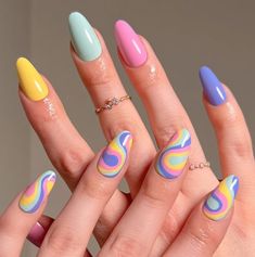 These hot summer nail designs are the best this season. Read on for the trendy summer nail inspo to inspire your next nail design. from short summer nails to fun summer nails, you are sure to find your next summer nails. Nails 23, Spring Nails Ideas, Lights Lacquer, Wish Bear, Swirl Nails, Funky Nail Art, Modern Nails, Pretty Nail Designs, Chill Pill