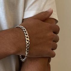 Man Gold Bracelet Design, Boys Bracelets, Mens Chain Bracelet, Gift Box For Men, Curb Chain Bracelet, Silver Chain For Men, Silver Gold Jewelry, Men's Bracelets