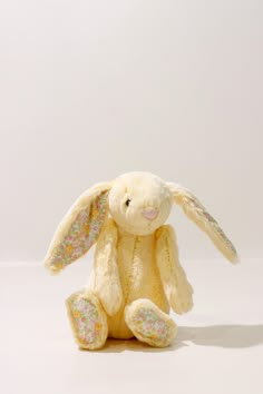 Lemon Blossom Bunny - Heyday Jelly Cats Bunnies, New Jellycat, Random Cute Stuff To Buy, Jelly Cat Stuffed Animals Aesthetic, Bashful Bunny Jellycat, Jelly Cat Bunnies, Cute Jelly Cats, Cute Stuffed Animals Aesthetic, Jelly Cat Stuffed Animals