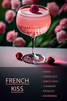 Red Queen Cocktail, Bar Menu Food Ideas, French Kiss Drink Cocktail Recipes, French Kiss Drink, Signature Martini Cocktails, Happy Hour Drink Ideas, French Drinks Cocktails, French Kiss Cocktail, Drink Ideas For Wedding