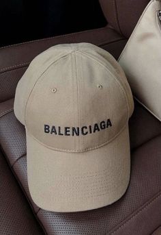 Balenciaga Cap, Chill Outfit, Trendy Caps, Hat Aesthetic, Branded Caps, Outfit Streetwear, Streetwear Men Outfits, Cool Hats, Caps For Women