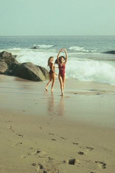 Embrace the essence of summer with our Endless Summer beach shoot. This visually striking collection features our summer jewelry pieces modeled against a stunning coastal landscape. The series captures the radiant glow of the sun and the elegance of Caitlyn Minimalist's designs, offering a chic and refreshing perspective on summer style. Browse the photos to see how our jewelry perfectly complements the season's natural beauty. Beach Shoot, Coastal Landscape