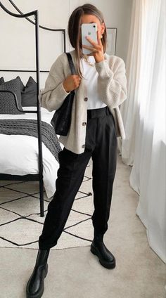 Trendy Casual Going Out Outfit, Black On Black Dress Outfits, Womens Work Outfits Petite, Minimal Outfits For Women Winter, Black Trousers Outfit Business Casual, Professional Casual Outfits Women Fall, Unexpected Outfit Combo, Edgy Real Estate Outfits, Business Jeans Outfit Casual Fridays