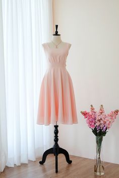 Party Dress Backless, Rose Pink Bridesmaid Dresses, Blush Bridesmaid Dress, Knee Length Prom Dress, Dusty Pink Bridesmaid Dresses, Blush Cocktail Dress, Trendy Cocktail Dresses, Backless Cocktail Dress, Dress Mid Length