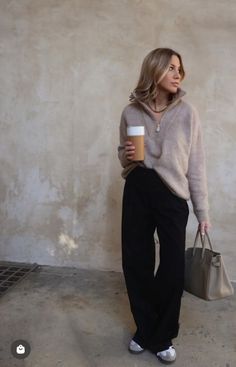 Saturday Outfit, Samba Outfit, Athleisure Outfits, Fashion Mistakes, Casual Work Outfits, Outfit Inspo Fall, Winter Fashion Outfits, Outfits Casuales, Simple Outfits