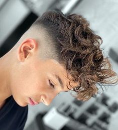 Curly Hairstyles For Boys, Boys Haircuts Curly Hair, Boys Fade Haircut, Top Haircuts For Men, Kids Haircuts, Quiff Haircut, Boy Haircuts Short, Boy Haircuts Long, Curly Hair Fade