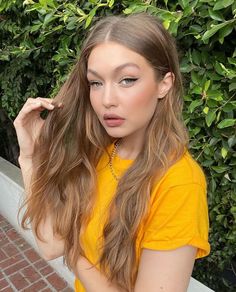 Gigi Hadid Hair Color, Gigi Hadid Hair, Long Hair Color, Dirty Blonde, Celebrity Beauty, Dark Blonde, Light Brown Hair