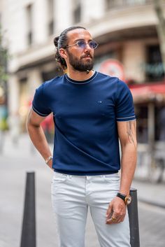 Collection : 2024/2025 spring/summer🔆 Product : Watt Slim Fit Navy Tees Color: Navy Available Size : S-M-L-XL-XXL Content: 55% Cotton,45% Polyester Navy Blue Crewneck, Navy Blue T Shirt, Slim Fit Polo Shirts, Navy Blue Shirts, Classic Suit, Blue Tee, Shoes With Jeans, Isle Of Man, Blue Tshirt