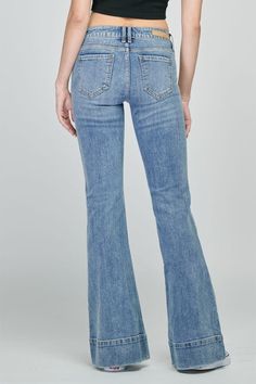 Retro style is back this season with the new Low Rise Super Flare with 3" High Hem form CELLO. These super flare jeans come in a classic medium denim wash and feature a flirty low-rise fit and a longer stacked inseam with a super flared leg opening. 88% Cotton, 11% Polyester, 1% Spandex. Super Flare Jeans, Christmas 2023, Denim Wash, Flare Jeans, Retro Style, Low Rise, Retro Fashion, Personal Style, Spandex