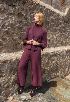 Wine red knitted capri pants, Loose bell leg pants, Loungewear comfortable knit pants, Women knit co ords set, Elastic waist pleated pants High waisted wine red in a dark blue knit fabric that will keep you warm. Features a fascinating pleated decoration on the legs and an ankle length crop. Pair it with our turtleneck sweater and our cardigan for a total wine red look. Details : * Materials : PES 60% , Viscose 35% , SP 5% * Hight-waist * Loose fit * Pleated legs * Available in 3 colors : Wine r Wide Leg Sets For Fall, Elegant Ribbed Pants For Fall, Fall Wide Leg Stretch Sets, Fall Stretch Wide Leg Sets, Stretch Wide Leg Sets For Fall, Pleated Pants High Waisted, Co Ords Set, Short Hair Model, Tango Outfit