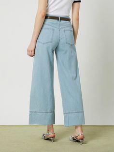 These Washed Straight Denim Pants boast a wide silhouette with cut-out details for a trendy touch, featuring a cropped length that delicately reveals the ankle.- High rise design that makes your legs enlogated- Appropriate length allowing for versatile looks- Made of 100% sturdy cotton material* The color of the actual product may vary due to differences in monitor color settings and resolution. Summer Straight Leg Pants With Frayed Hem, Blue Cropped Jeans For Workwear, Summer Cropped Pants With Frayed Hem, Cropped Blue Jeans For Work, Light Wash Relaxed Fit Cropped Bottoms, Wide Leg Denim Pants With Frayed Hem, Wide Leg Pants With Frayed Hem For Work, Chic Wide Leg Denim Blue Bottoms, Spring Cropped Leg Denim Blue Pants