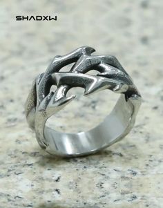 316L Stainless Steel : does not tarnish, chlorine resistant Comfortable inner face Meticulous finish Unisex Free shipping Thorn ring, made of stainless steel Concert Jewelry, Thorn Ring, Hot Necklaces, Streetwear Jewelry, Viking Ring, Biker Rings, Friend Bracelets, Ring Men, Hollow Design