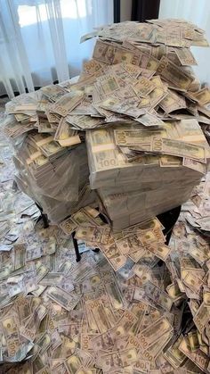 Money Rupees, Money Buys Happiness, Life Goals Future, Money Vision Board, Manifesting Vision Board, Money Stacks, Dream Vision Board, Money Pictures, Money On My Mind