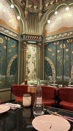 the dining room is decorated in art nouveau style