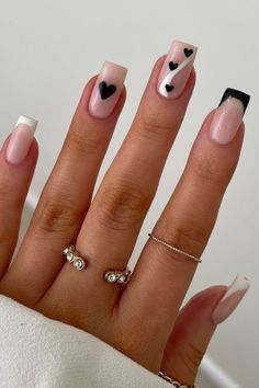 Get ready for a romantic date with these stunning Valentine's Day coffin nails! Designed to steal hearts and leave your loved one breathless. 💅💖 #BlackAndWhiteValentineNails #OverlayNailIdeas #BlackValentinesDayNails #ValentinesDayNailDesign Black And White Valentine Nails, Black Valentine’s Day Nails, Overlay Nail Ideas, Valentines Day Nails Black, Valentines Day Nails Ideas, Valentine's Day Nail Design, Square Nail Ideas, Plain Acrylic Nails, Black Nail Tips