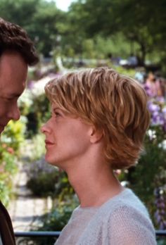 Meg Ryan's hair in "You've Got Mail" Meg Ryan Hair Youve Got Mail, Meg Ryan Short Hair You've Got Mail, Meg Ryan Pixie Cut, Meg Ryan You've Got Mail Hair, Meg Ryan You've Got Mail, Meg Ryan Hair, Meg Ryan Short Hair, Meg Ryan Haircuts, Meg Ryan Hairstyles