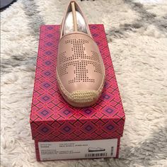 Brand New Never Worn Light Mauve Pink Designer Slip-on Flats For Spring, Tory Burch Espadrilles, Light Mauve, Mauve Pink, Shoes Brand, Espadrille Shoes, Tory Burch Shoes, Shoe Brands, Tory Burch