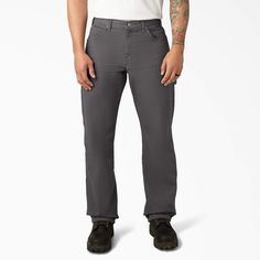 Carpenter pants are for carpenters, yes. But our Men's Relaxed Fit Heavyweight Duck Carpenter Pants can also be worn by anyone else in need of multifunctional workwear. Built from heavyweight, 100% cotton duck, the material stands up to the most rigorous wear and tear. Its relaxed fit and straight leg, along with the side utility pockets, hammer loop, rivets, and reinforced seams, make these pants a functional, classic choice for getting through a tough workday. Dickies 874, Mens Work Pants, Tall Pants, Utility Pockets, Workwear Fashion, Carpenter Pants, Running Back, Carpenter Jeans, Work Shirts